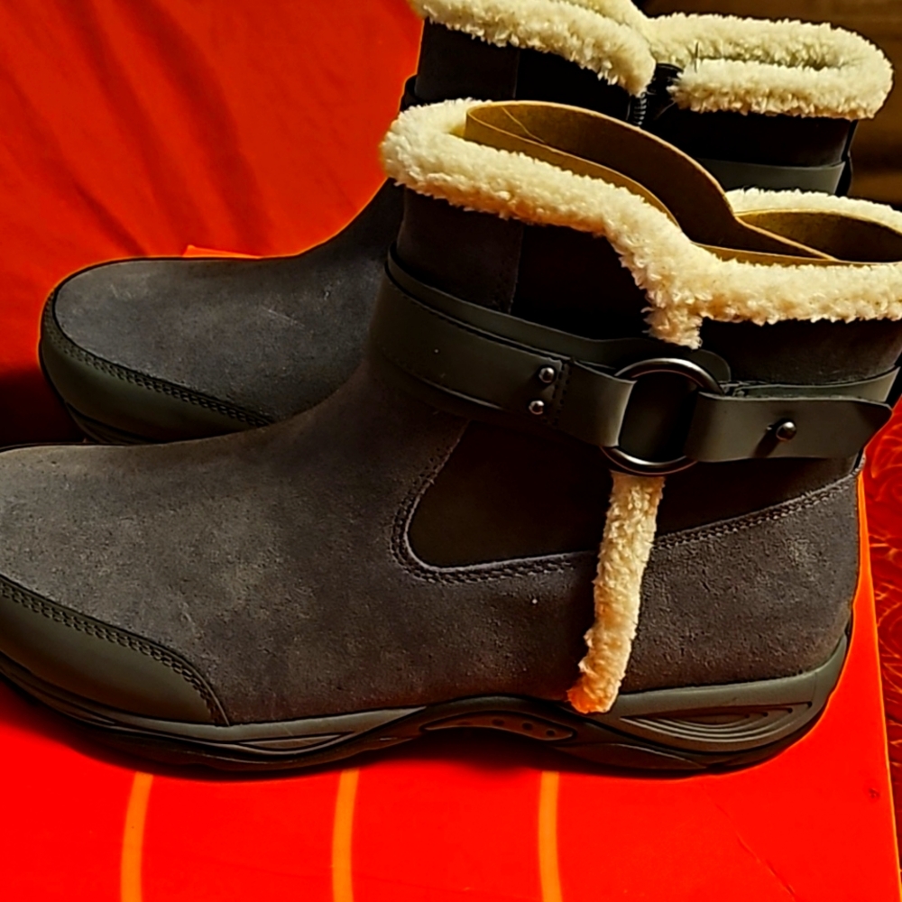 NEW Easy Spirit winter boots